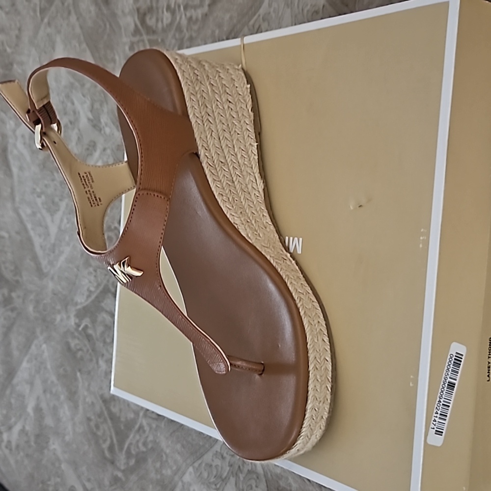 Laney thong sandal - Picture 3 of 6
